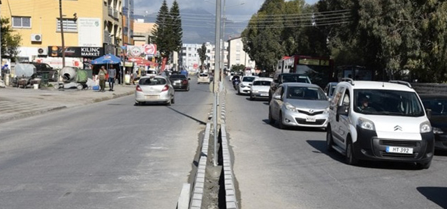Şht. Mustafa Ruso Caddesi'ndeki Orta Refüj Geçişlere Kapatıldı