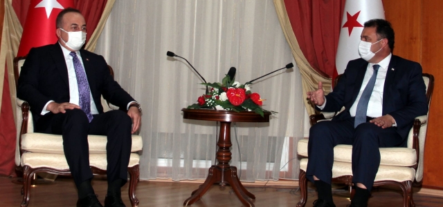 Başbakan Saner Türkiye Dışişleri Bakanı Çavuşoğlu'nu kabul etti
