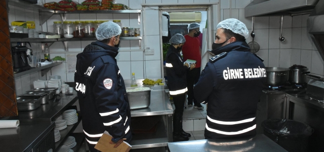Girne Belediyesi gıda denetimleri ve Covıd-19 kontrollerine devam ediyor