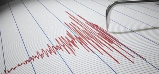 İzmir Karaburun'da 5,1 büyüklüğünde deprem