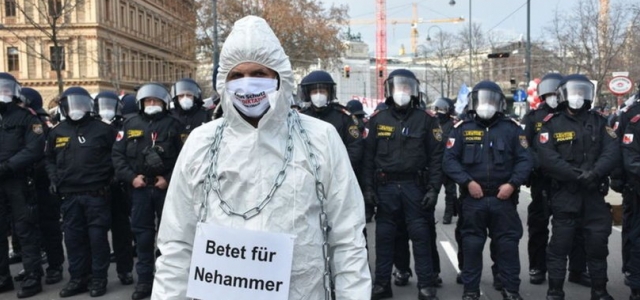 Salgın kısıtlamalarına karşı gösteriler Avrupa'daki birçok ülkeye sıçradı