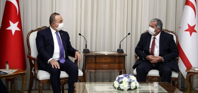 Sennaroğlu, Türkiye Dışişleri Bakanı Çavuşoğlu'nu kabul etti