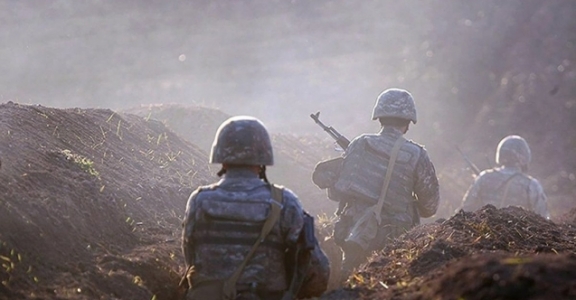 Ermenistan ordusunun sınırdaki Azerbaycan mevzilerine ateş açması sonucu 2 asker yaralandı