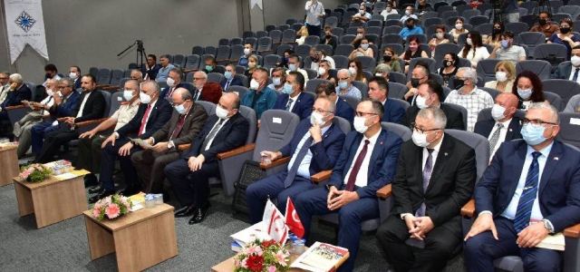 'Kıbrıs Türk Tarihi ve Öğretimi” konulu panel yapıldı