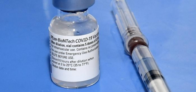NYT: FDA, Pfızer/Bıontech'in Kovid-19 aşısına gelecek ay tam onay verebilir