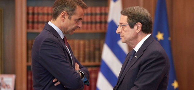 Yunanistan Başbakanı Miçotakis Rum Başkanlık Saray'da