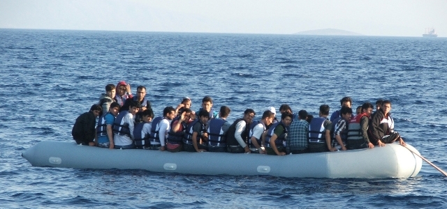 Botla Meis Adası'na geçmeye çalışan Suriyeli'ler yakalandı