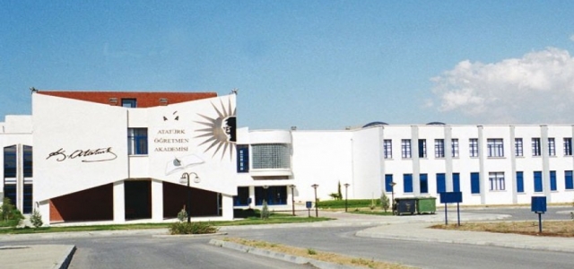 Atatürk Öğretmen Akademisi Yönetim Kurulu'nda görev değişikliği