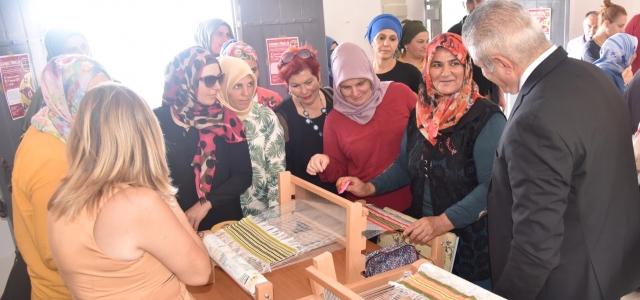 'Kadına Yönelik Mesleki Eğitim ve Sosyal Destek Projesi” Karpaz'da hayata geçirildi