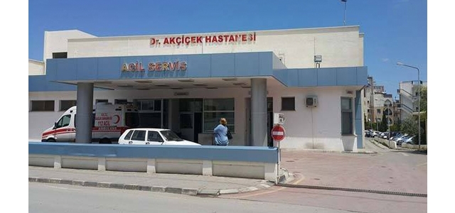 Kıbrıs Türk Hemşire ve Ebeler Sendikası bugün Girne Akçiçek Hastanesi'nde grev yapıyor