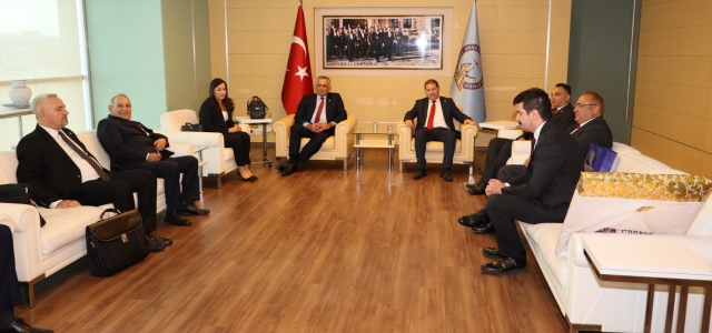 Milli Eğitim Bakanı Çavuşoğlu Ankara'ya gitti