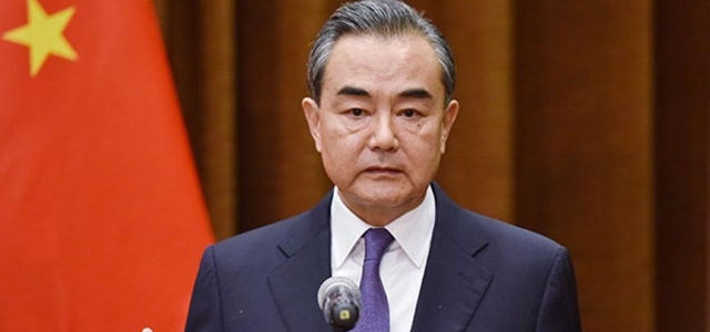 Çin Dışişleri Bakanı Vang: 'ABD'nin kuyruğuna takılarak büyük (Çin) ulusal davasının haklılığına ihanet ediyor'