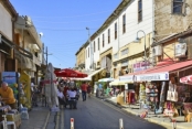 Kıbrıslı Rumlar pahalılıktan kurtulmak için Kuzey Kıbrıs’ı tercih ediyor